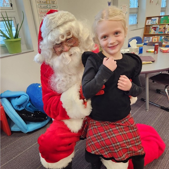 Meet your Posher, Kristin - Picture 4 of 4